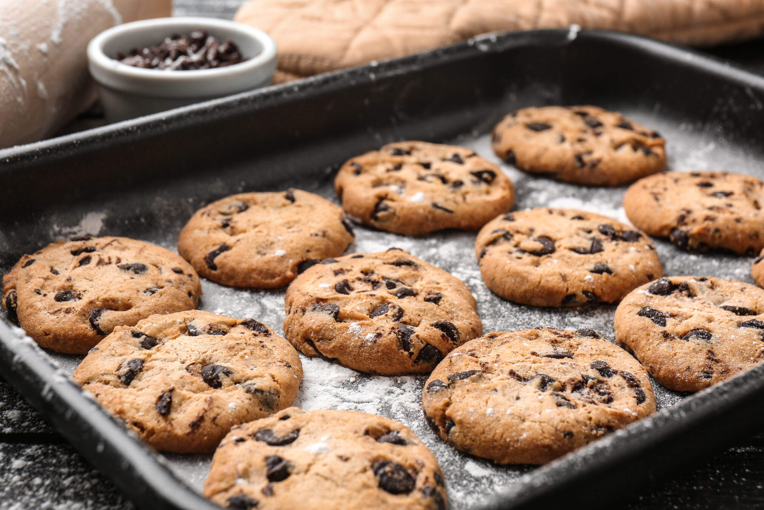 A picture of cookies that have just come from the oven.